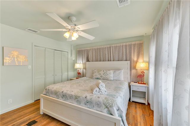 503 Royal Palm Dr, Port Aransas, TX 78373