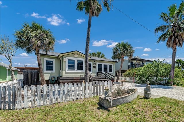 503 Royal Palm Dr, Port Aransas, TX 78373