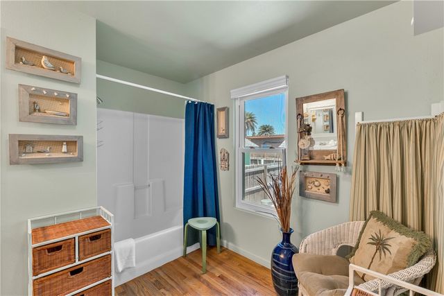 503 Royal Palm Dr, Port Aransas, TX 78373