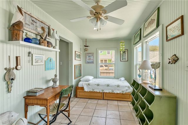 503 Royal Palm Dr, Port Aransas, TX 78373