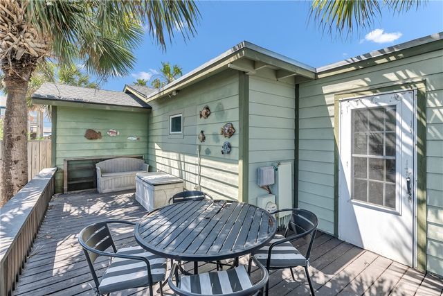 503 Royal Palm Dr, Port Aransas, TX 78373