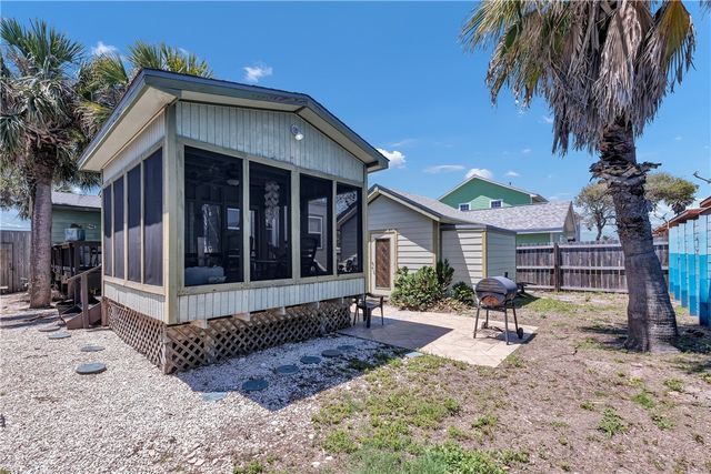 503 Royal Palm Dr, Port Aransas, TX 78373