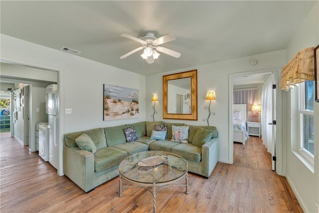 503 Royal Palm Dr, Port Aransas, TX 78373