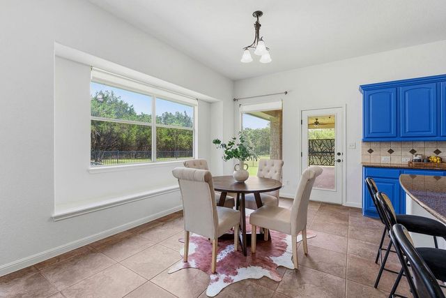 104 Quarry Lake EST, Liberty Hill, TX 78642
