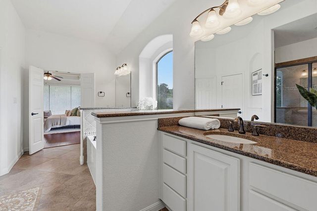 104 Quarry Lake EST, Liberty Hill, TX 78642