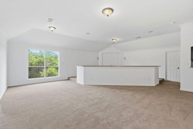 104 Quarry Lake EST, Liberty Hill, TX 78642