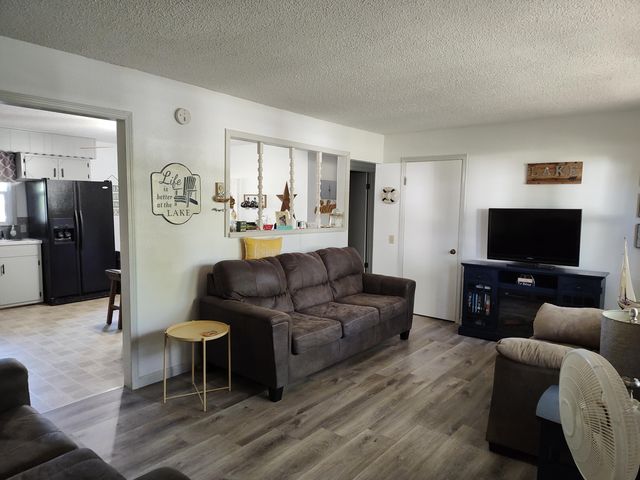 608 N Terrace Lane, Stockton, MO 65785