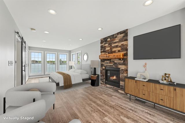2382 Jackson Boulevard, Highland, MI 48356