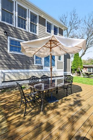 2382 Jackson Boulevard, Highland, MI 48356