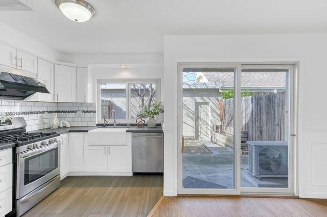 2252 Creek Bed Court, Santa Clara, CA 95054