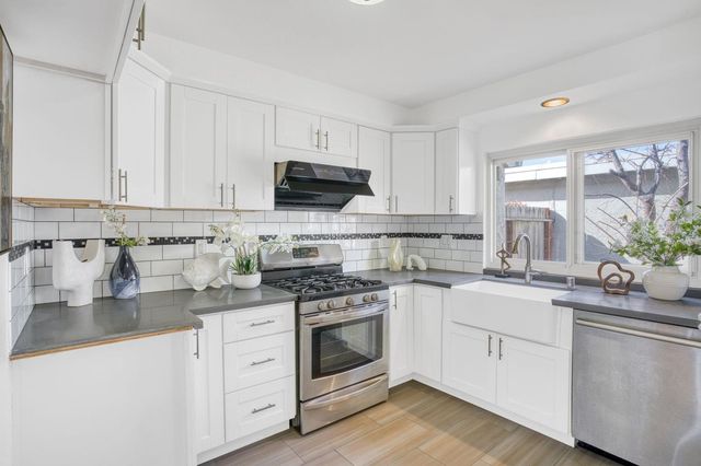 2252 Creek Bed Court, Santa Clara, CA 95054