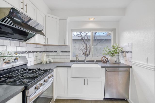 2252 Creek Bed Court, Santa Clara, CA 95054