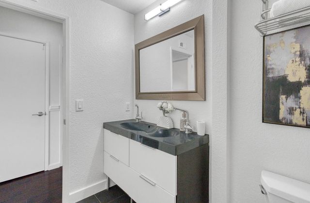 2252 Creek Bed Court, Santa Clara, CA 95054