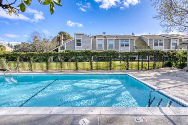 2252 Creek Bed Court, Santa Clara, CA 95054