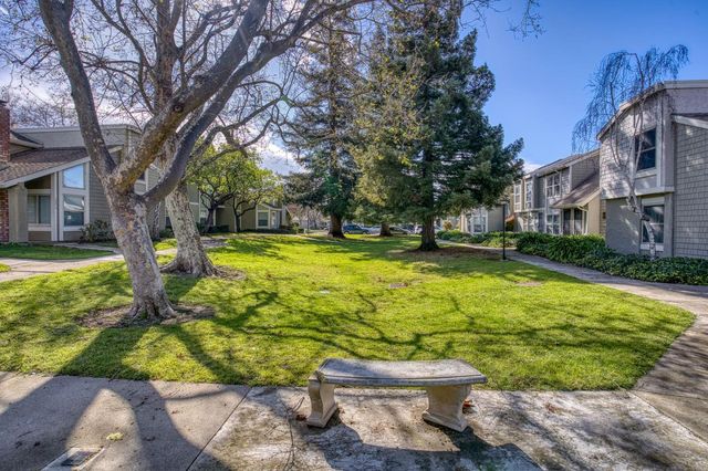 2252 Creek Bed Court, Santa Clara, CA 95054
