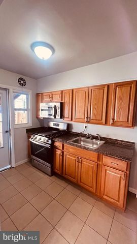 4413 FENOR RD, Halethorpe, MD 21227