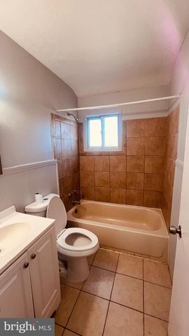 4413 FENOR RD, Halethorpe, MD 21227