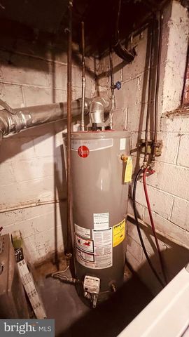 4413 FENOR RD, Halethorpe, MD 21227