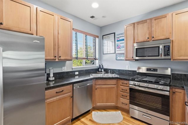 7440 E 8th Avenue 27, Denver, CO 80230