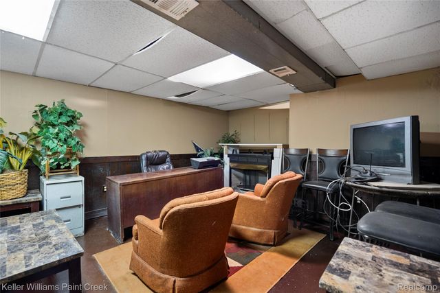 5752 Chatsworth Street, Detroit, MI 48224