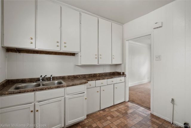 5752 Chatsworth Street, Detroit, MI 48224