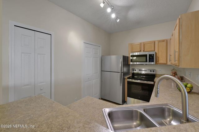 24 JARDIN DE MER Place 24, Jacksonville Beach, FL 32250
