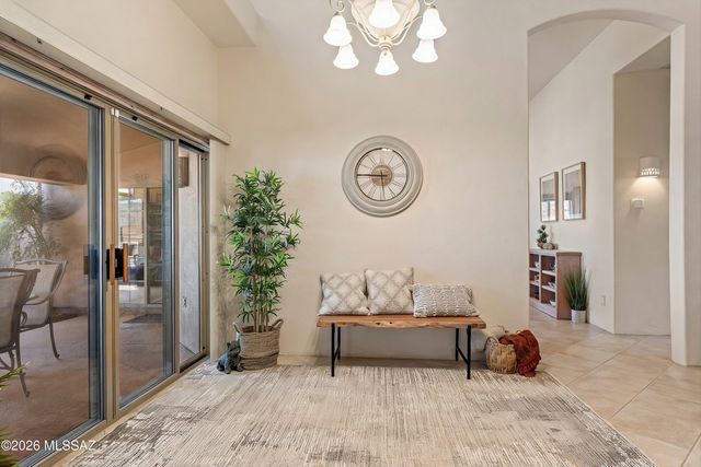 6262 W Trails End Road, Tucson, AZ 85745