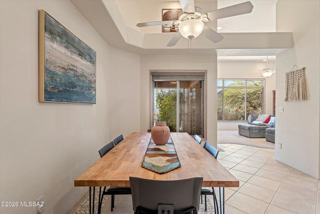 6262 W Trails End Road, Tucson, AZ 85745