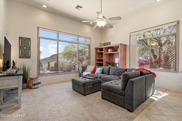 6262 W Trails End Road, Tucson, AZ 85745