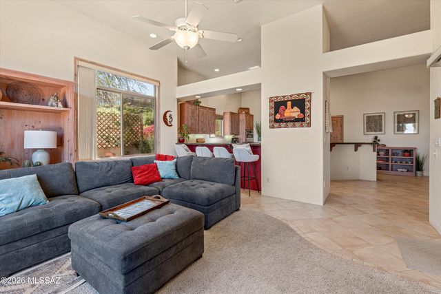 6262 W Trails End Road, Tucson, AZ 85745