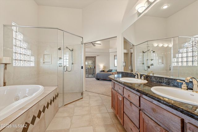 6262 W Trails End Road, Tucson, AZ 85745