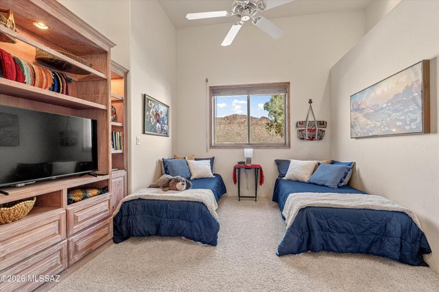 6262 W Trails End Road, Tucson, AZ 85745