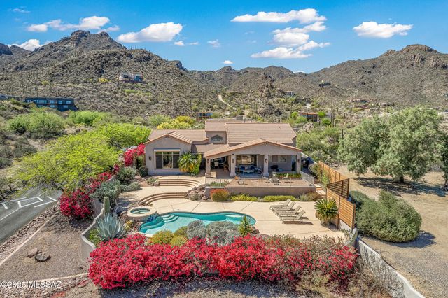 6262 W Trails End Road, Tucson, AZ 85745