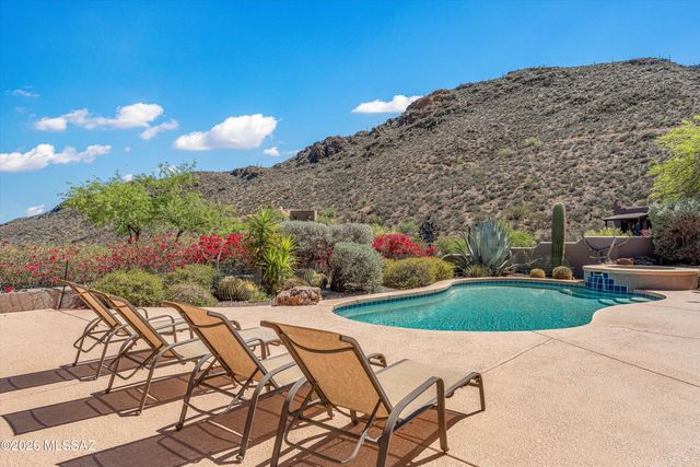 6262 W Trails End Road, Tucson, AZ 85745