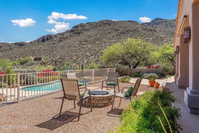 6262 W Trails End Road, Tucson, AZ 85745