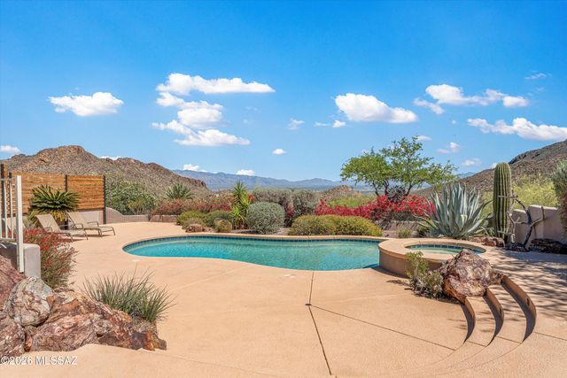 6262 W Trails End Road, Tucson, AZ 85745