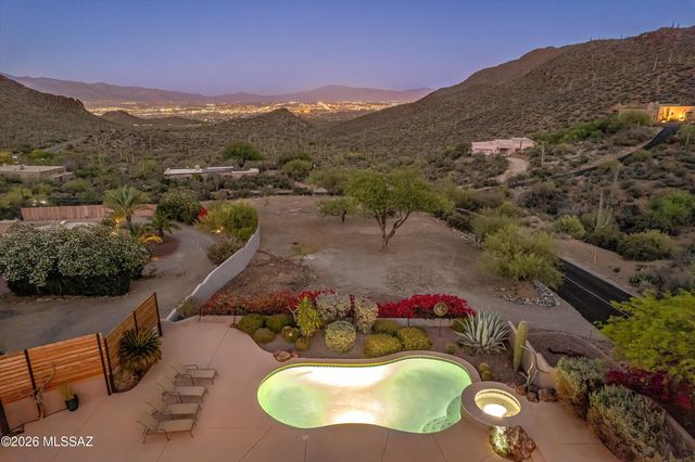 6262 W Trails End Road, Tucson, AZ 85745