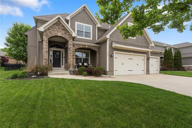 1809 NE Parks Summit Boulevard, Lee's Summit, MO 64064