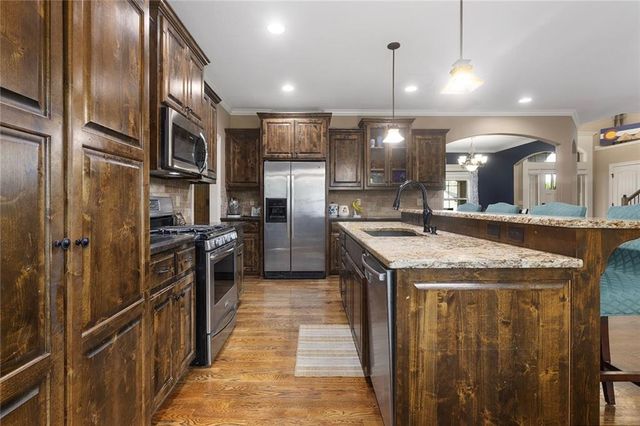 1809 NE Parks Summit Boulevard, Lee's Summit, MO 64064