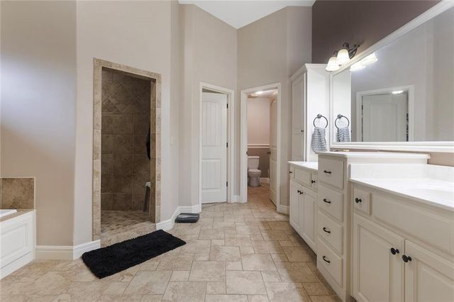 1809 NE Parks Summit Boulevard, Lee's Summit, MO 64064