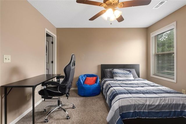 1809 NE Parks Summit Boulevard, Lee's Summit, MO 64064