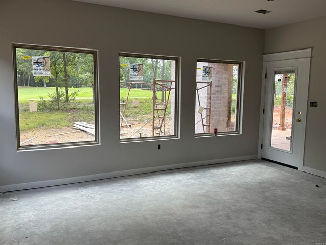 4 Loyola Lane, Hot Springs Village, AR 71909