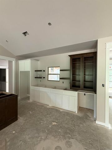 4 Loyola Lane, Hot Springs Village, AR 71909