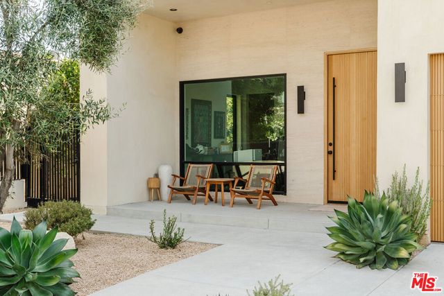 819 N Ogden Drive, Los Angeles, CA 90046