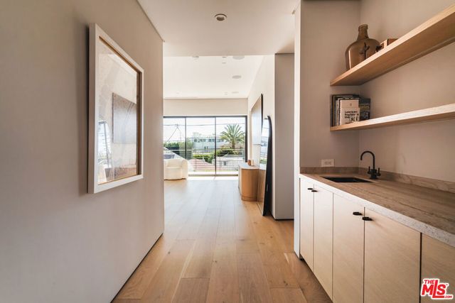 819 N Ogden Drive, Los Angeles, CA 90046