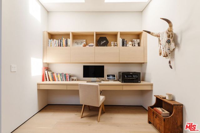 819 N Ogden Drive, Los Angeles, CA 90046