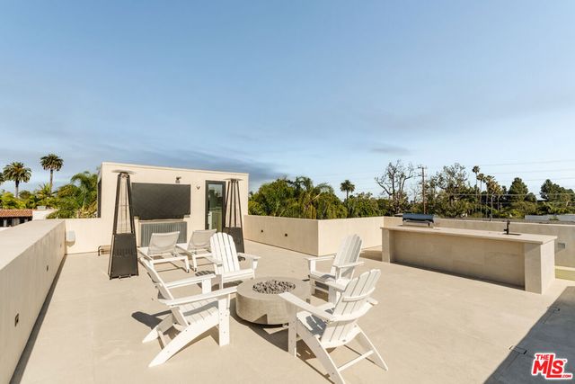 819 N Ogden Drive, Los Angeles, CA 90046