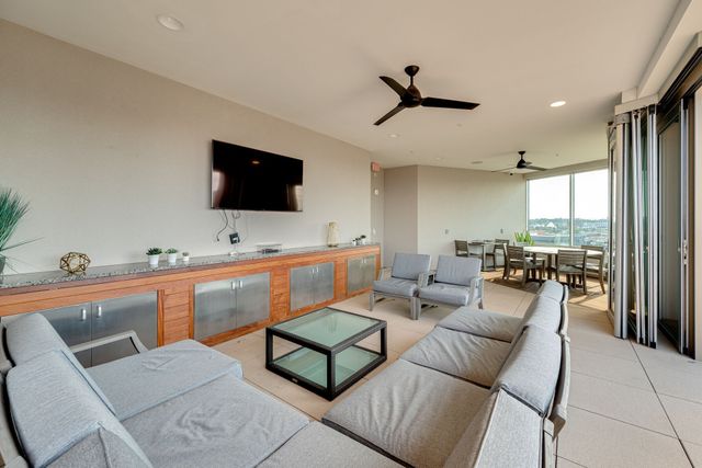 20 Rutledge St Apt 606, Nashville, TN 37210