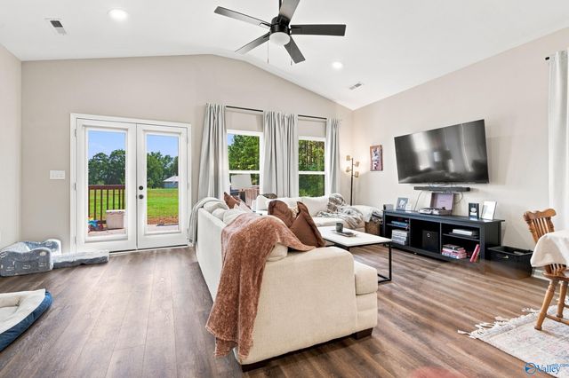 20126 County Road 460, Trinity, AL 35673