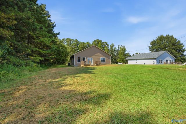 20126 County Road 460, Trinity, AL 35673